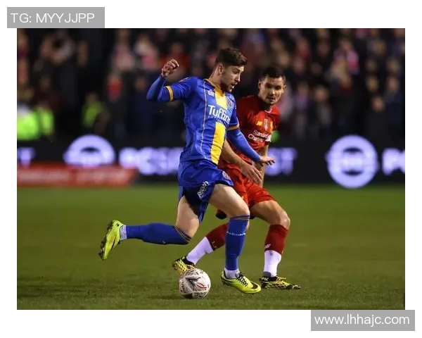 足球明星与跑车的奢华生活交织背后的故事与影响分析