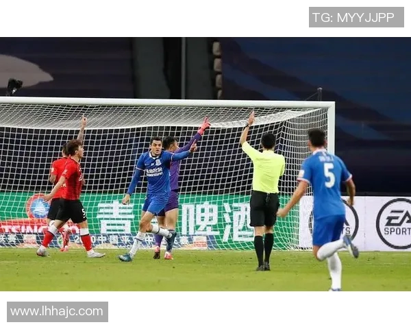 上海绿地申花迎战珀斯球队全力争胜展现实力与激情